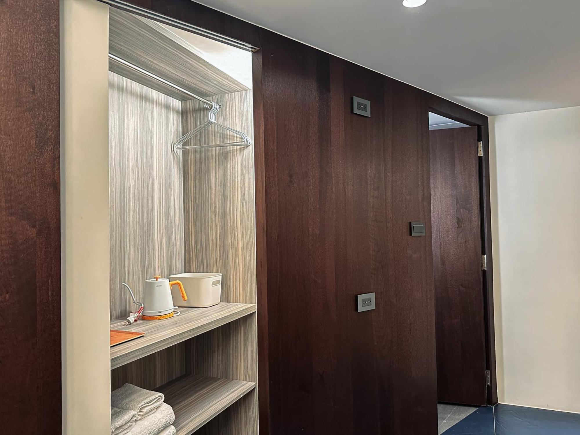 Uns B&B Kaohsiung Luaran gambar